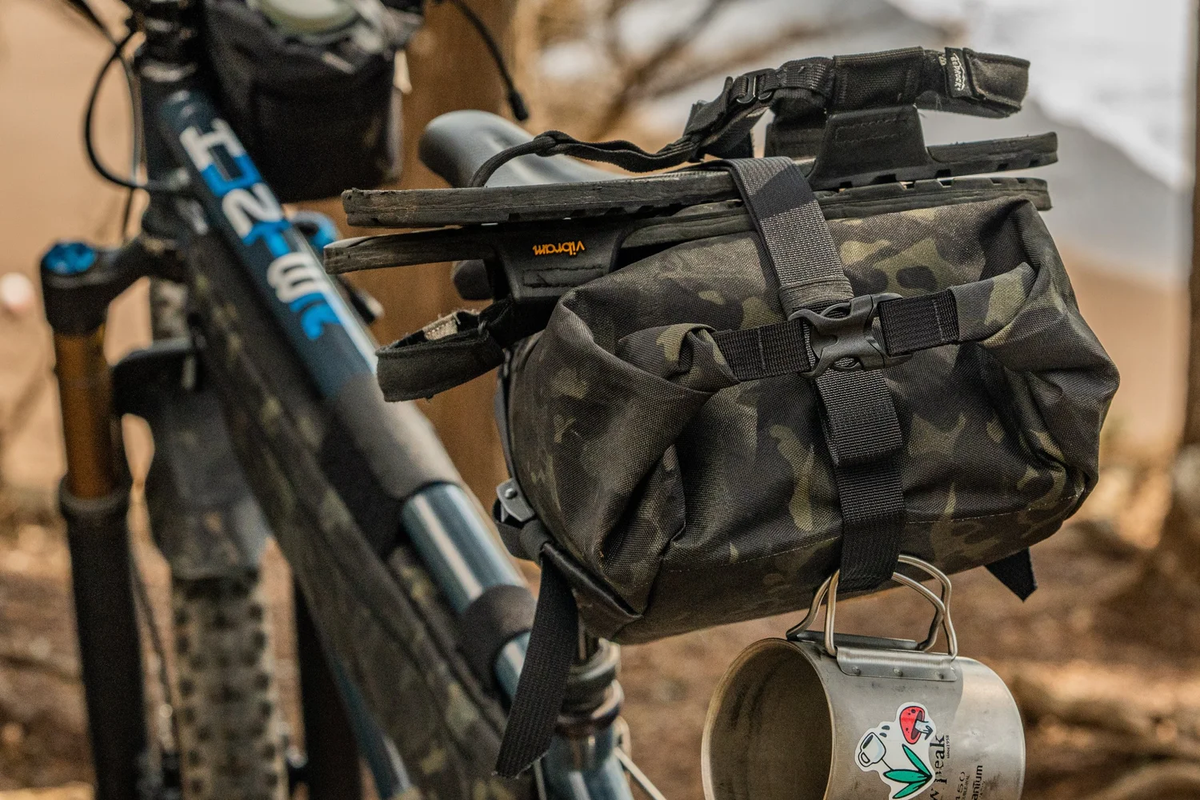 アクセサリー OUTER SHELL ADVENTURE Dropper Seatpack Seatpack アクセサリー OUTER SHELL ADVENTURE Dropper Seatpack Seatpack